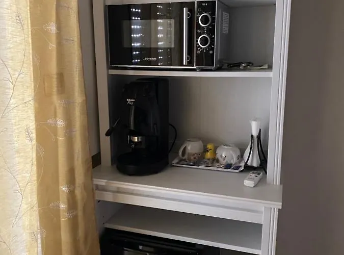 לינה וארוחת בוקר Nidama House