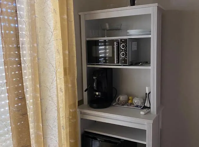 לינה וארוחת בוקר Nidama House נאפולי